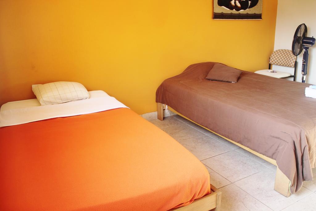 Casa Hualpa Hostel Ліма Екстер'єр фото